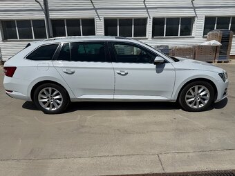 Škoda Superb Combi 2.0 TDI - 6
