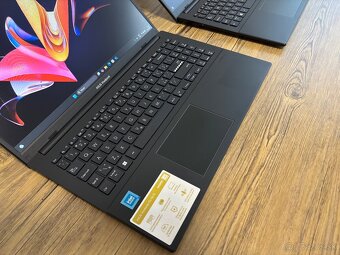 Asus Vivobook GO/Notebook/4GB RAM DDR4/128GB NvMe SSD/. - 6