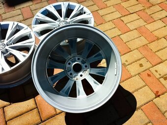 Volkswagen Tiguan,Passat,golf, T-roc,Škoda,Seat 5x112 r17 - 6