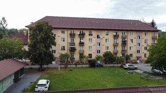 2 izbový byt v centre mesta Púchov,vlastný dvor - parkovanie - 6
