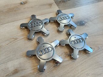 Stredové krytky pre AUDI do Alu diskov 60,61,69, 135mm - 6