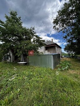 Dvojpodlažný Rodinný Dom na pozemku 786 m2 - Chyžné - 6