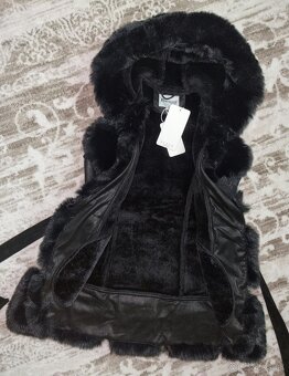 Kožušinová vesta veľ. S - 6