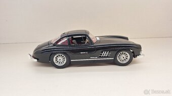 1:18 MERCEDES-BENZ 300SL - 6