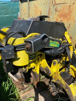 Harvestorova hlavica H414 - 6