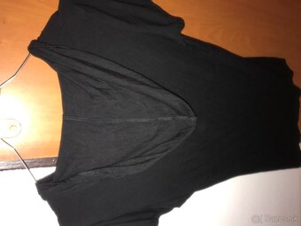 GUESS originál damske tricko z kapucnickou M - 6