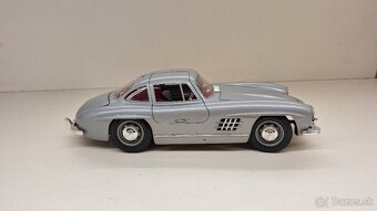 1:18 MERCEDES-BENZ 300SL - 6