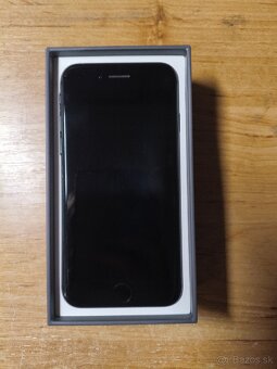 Iphone 8 64GB black nová batéria - 6