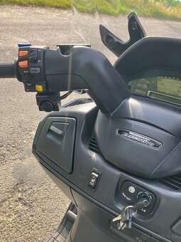Predám Suzuki Burgman 650 Executive 2008 - 6