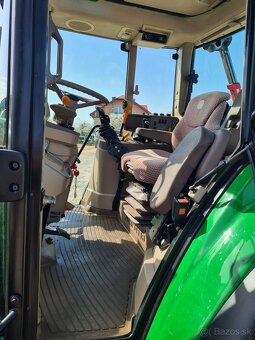 John Deere 6105M - 6
