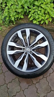 Predám originálne disky VW Touareg R-Line R21+letné pneu - 6