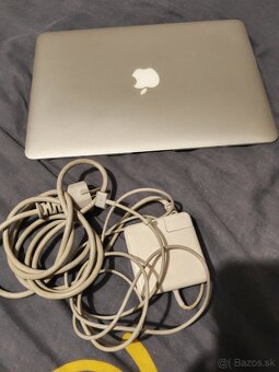Apple MacBook Air 13" (Early 2014) - 6
