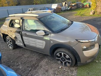 Citroen C4 Cactus 1.2 60kw, r.9/2014, klima - 6