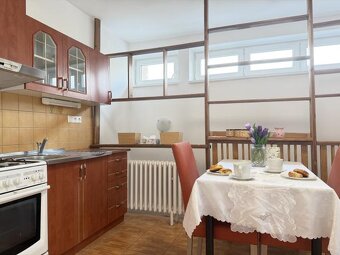 Na predaj RODINNÝ DOM v centre obce Konská - 6