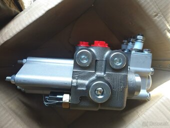 Hydraulický rozdeľovač R-80 - 6