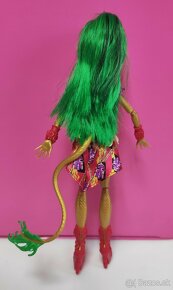 Monster High bábika Honey Swamp, Jinafire Long - 6