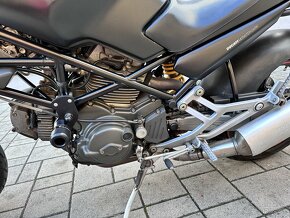 Ducati Monster Dark 600 - 6