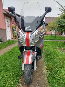 Vymenim predam Honda S-wing 125 skuter stačí vodičsky B - 6