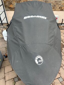 Predám vodný skúter Sea-Doo RXT-X RS 300 s audiosystémom - 6