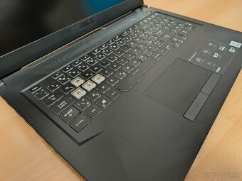 Asus TUF Gaming F17 - 6