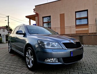 Škoda Octavia Combi 2.0 TDI DSG Laurin&Klement R.V.2013. - 6