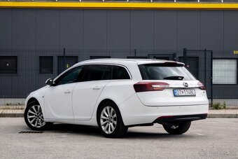 Opel Insignia ST - 6
