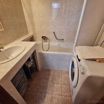 Na predaj 3 izbový byt vo vyhľadávanej lokalite v Šali - 6