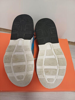 Detské tenisky Nike JR Air Max Motion 2 GS veľ, 37,5 - 6