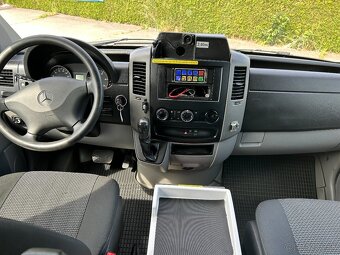 Mercedes-Benz Sprinter 2.2 CDI Sanitné vozidlo - automat - 6