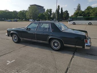 Oldsmobile - 6