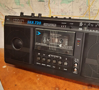 Radiomagnetofon RFT SKR720 z roku 1988 - 6