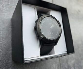Preadm GPS hodinky Garmin Fenix 6 Sapphire - 6