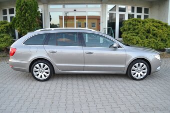 ŠKODA SUPERB COMBI II 2.0 TDI ELEGANCE, KOŽA, BIXENÓNY, R17 - 6