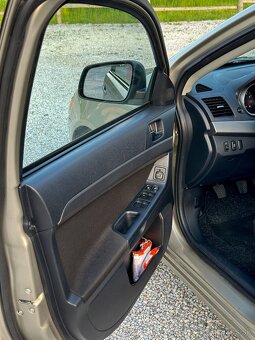Mitsubishi Lancer - 6