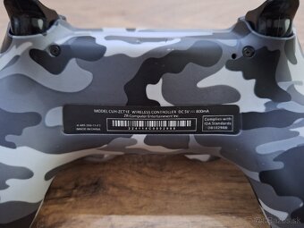 Herný ovládač na PlayStation 4 - 6