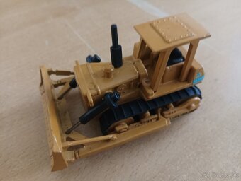 THE ERTL - DYERSVILLE IOWA USA sklápěč+pásový traktor - 6