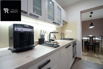 Moderný kompletne zrekonštruovaný 4 izbový byt 77 m2, Sládko - 6