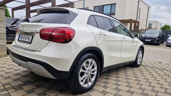 Mercedes-Benz GLA 180 AT Kupovaný na SK, Panorama - 6