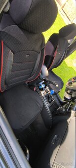 Kia Sorento 2,5 CRDI - 6