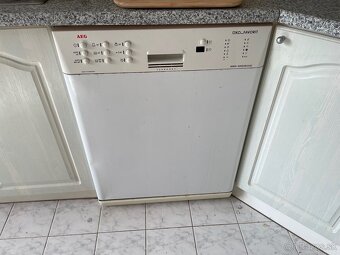 Kuchyňa komplet so spotrebičmi (rezervovaná) - 6