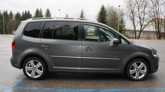 Volkswagen Touran 1,6TDi DSG Highline - 6
