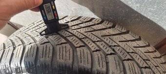 Predam zimné pneumatiky na diskoch 5x112 r15 et47/ 195/65r15 - 6