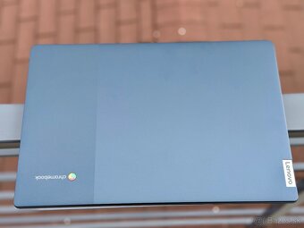 Lenovo 15,6" Intel s 8GB RAM a 128GB diskom - 6