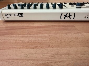 Predám Arturia Keylab mkII 49 MIDI - 6