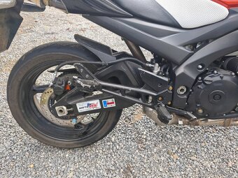 Suzuki gsr 600 - 6