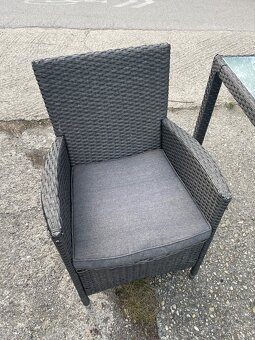 Predám ratanové záhradné sedenie - 6
