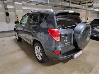 Rav4 8x kolesá 2.0 benzín 112kW 4x4 AWD - 6