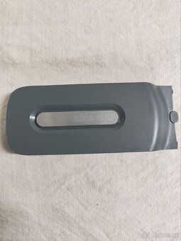 XBOX 360 + 60 GB HDD + OVLÁDAČ + 3x HRA - 6