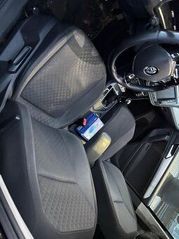 VOLKSWAFEN TIGUAN 2.0 TDI - 6