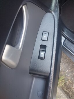 KIA SPORTAGE 2.0 CRDI 4x4 100 kw - 6